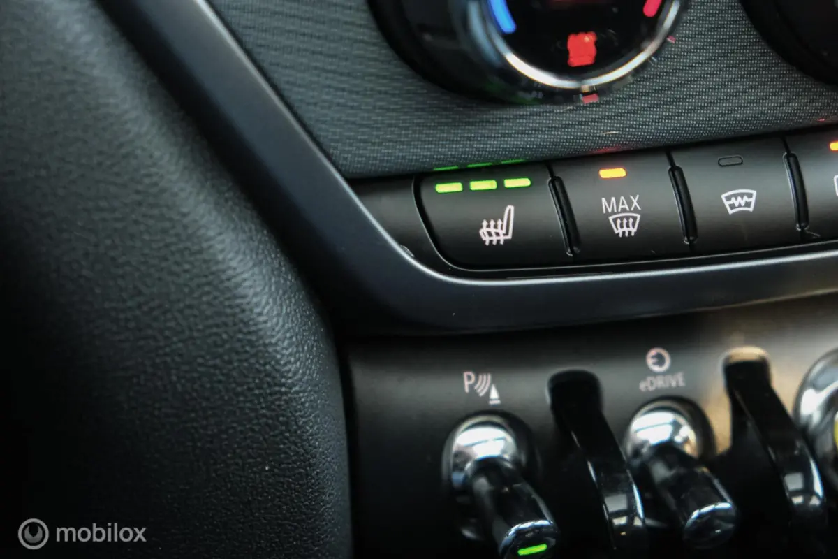 2.0 Cooper ALL4 Untamed Edition | Pano | Stoelverw. | LED | CarPlay | Adaptief | HUD | Harman Kardon