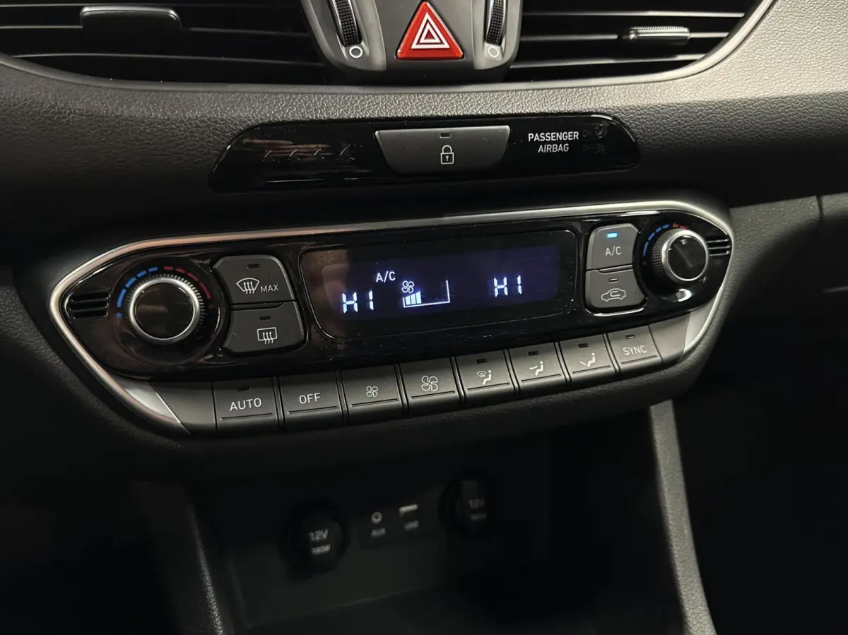 1.0 T-GDI Comfort NAVI ECC CARPLAY LM