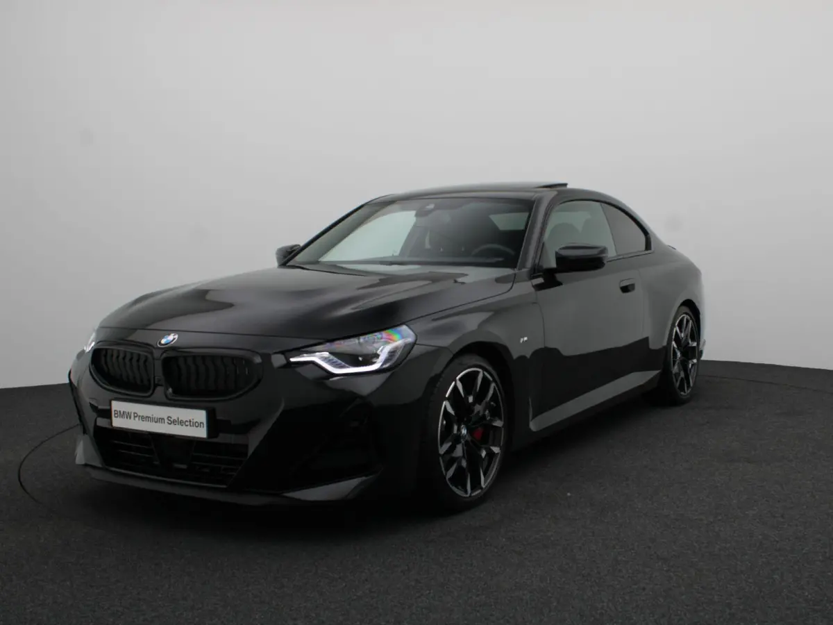 220i High Executive | M Sportpakket Pro | Innovation Pack | Premium Pack | Stuurwielrand Verwarmd | Comfort Access | Schuifdak | Elektrisch Verstelbare Sportstoelen | Active Cruise Control |