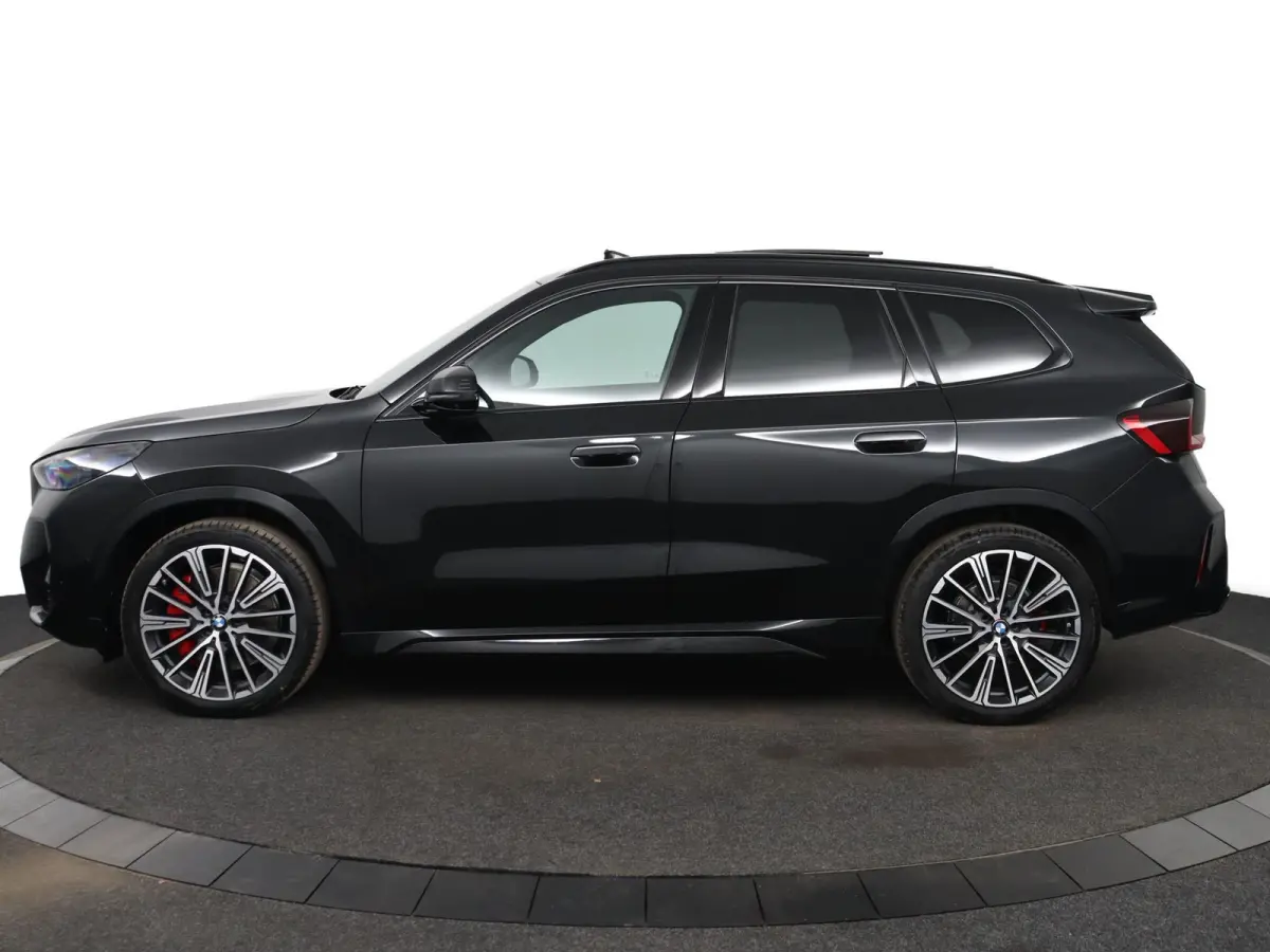 xDrive23i | M Sportpakket Pro | Innovation Pack | Comfort Pack | Travel Pack