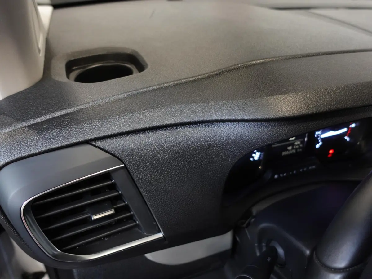 2.0 CDTI L3H1 Edition Airco Navigatie Parkeersensoren Trekhaak