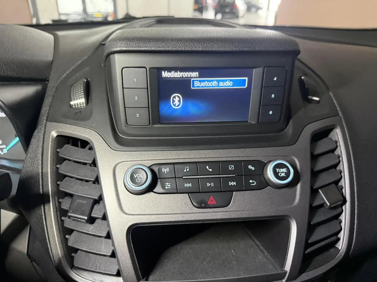 1.5 EcoBlue L1 l AUTOMAAT l HONDENVERVOER l CRUISE CONTROL