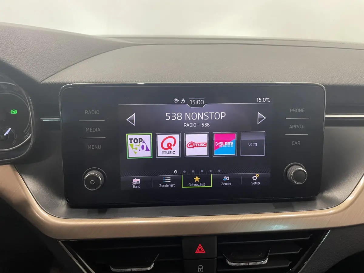 1.0 TSI 110pk DSG Style Apple Carplay/Android Auto Climate Control Elektrisch bedienbare kofferbak Dab Extra Getint Glas