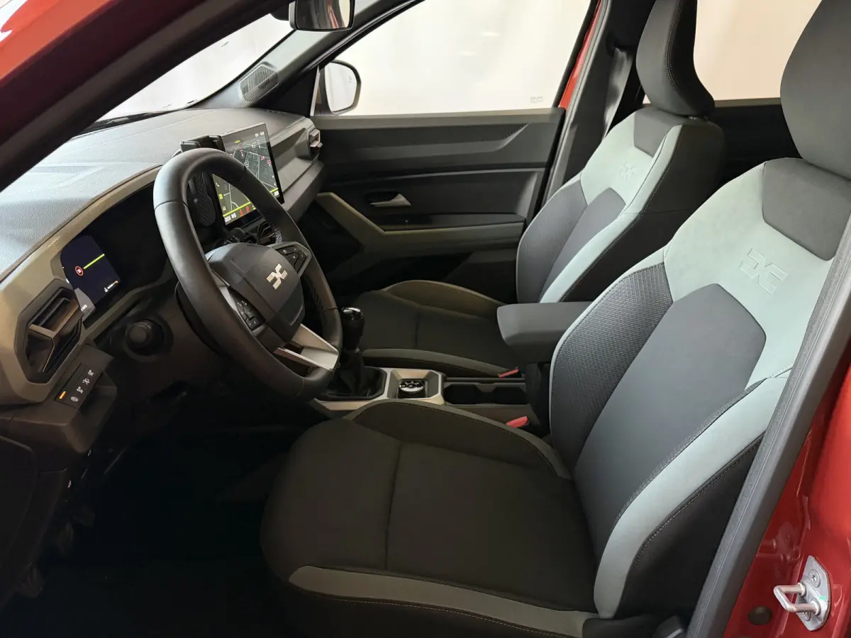 1.2 MILD HYBRID 130 PK PANO SCHUIFDAK NAVI ELEK.KLEP CAMERA STOEL/STUUR VERW. LED AWD 4X4 4WD