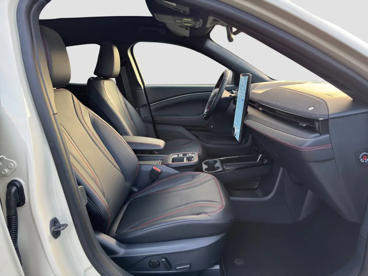 Extended Premium RWD 88 kWh | Snel Leverbaar! | Pano | Leder | Adap. Cruise | B&O Audio