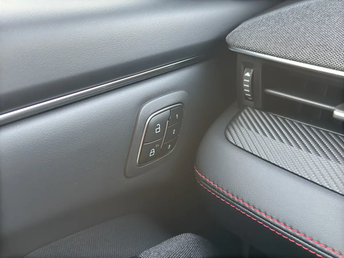 Extended Premium RWD 88 kWh | Snel Leverbaar! | Pano | Leder | Adap. Cruise | B&O Audio