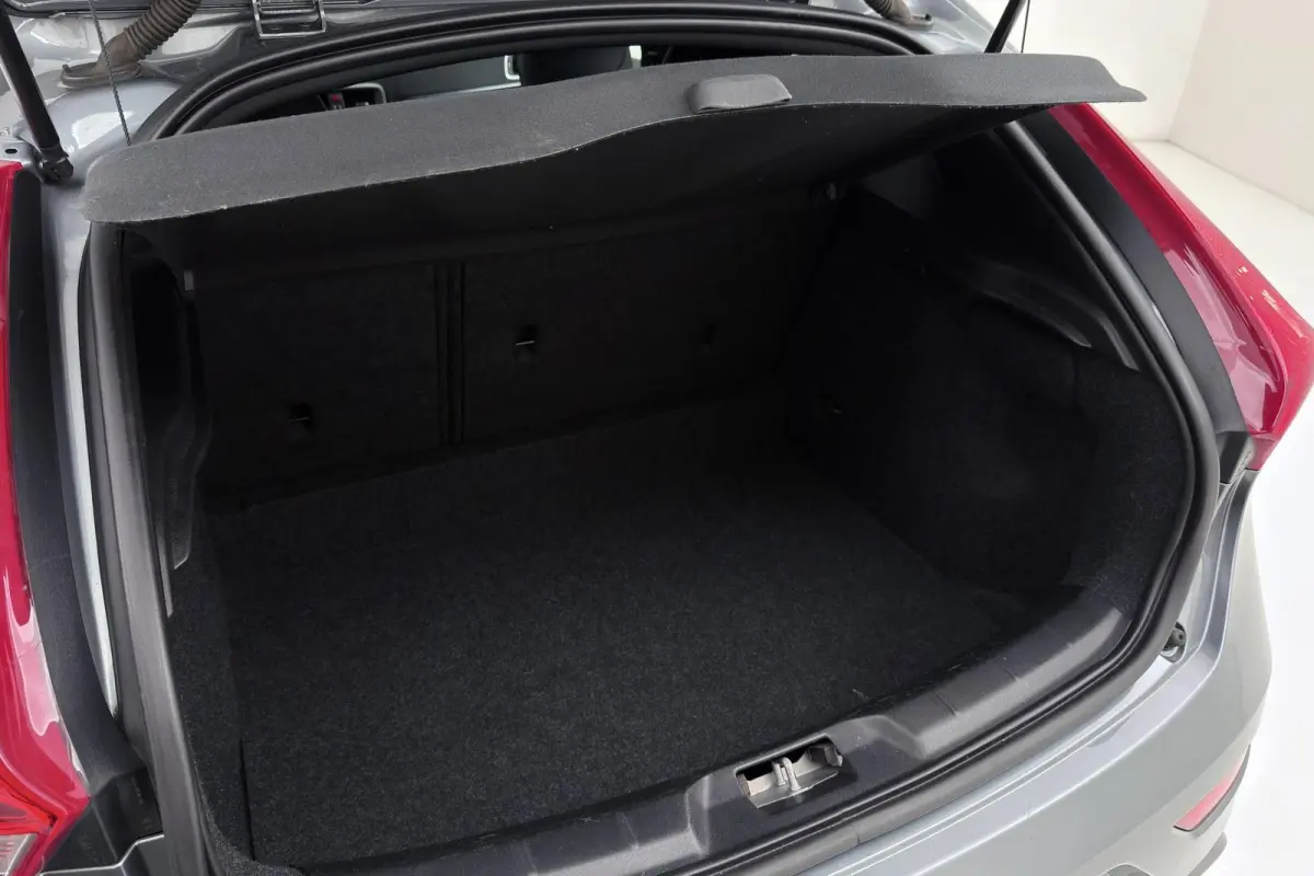 1.5 T3 Polar+ Sport R-Design | Panoramadak | Org NL | Facelift | Camera | Navigatie | Stoelverwarming |