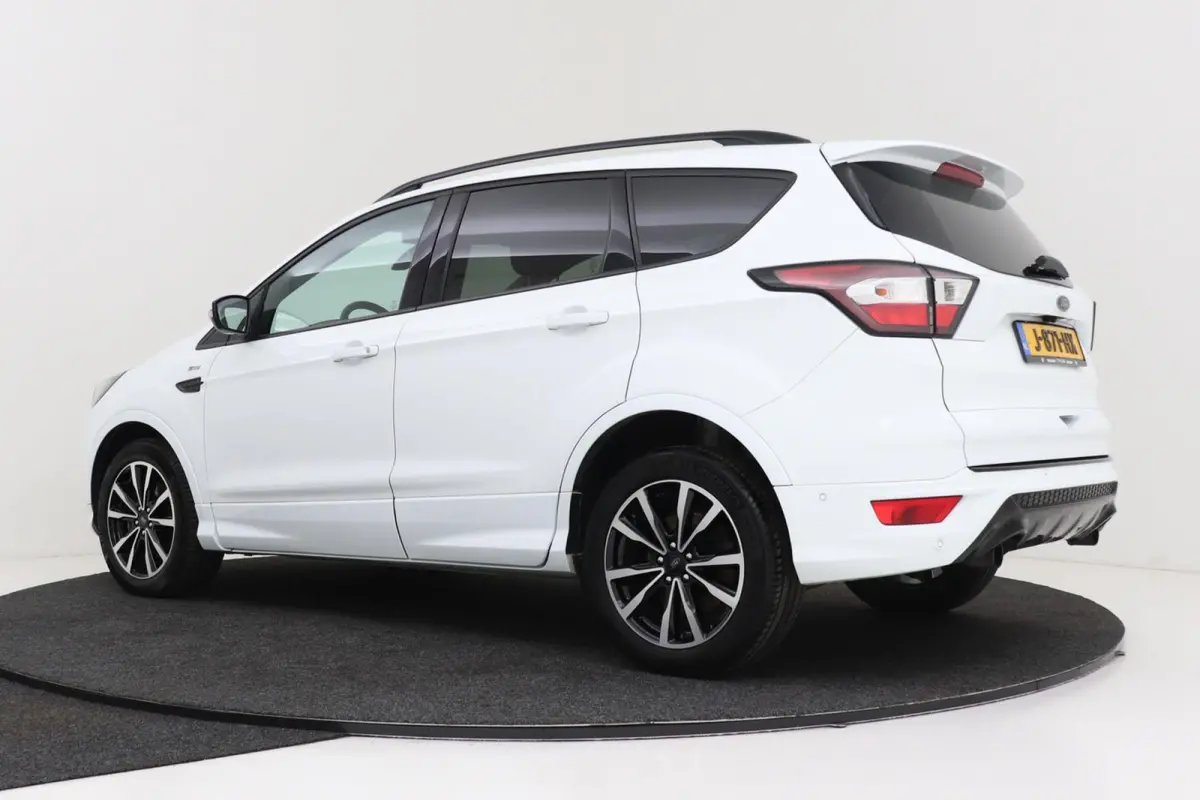 1.5 EcoBoost ST Line AWD | CarPlay | Camera | Sony | Keyless Entry/Start | Winter Pack |