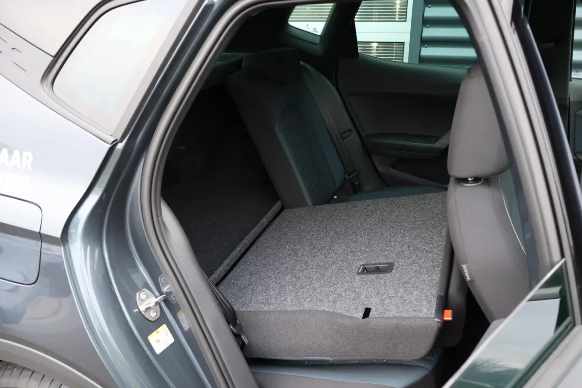 1.0 EcoTSI 115pk DSG Style Business Connect | Navigatie | Apple Carplay/Android Auto
