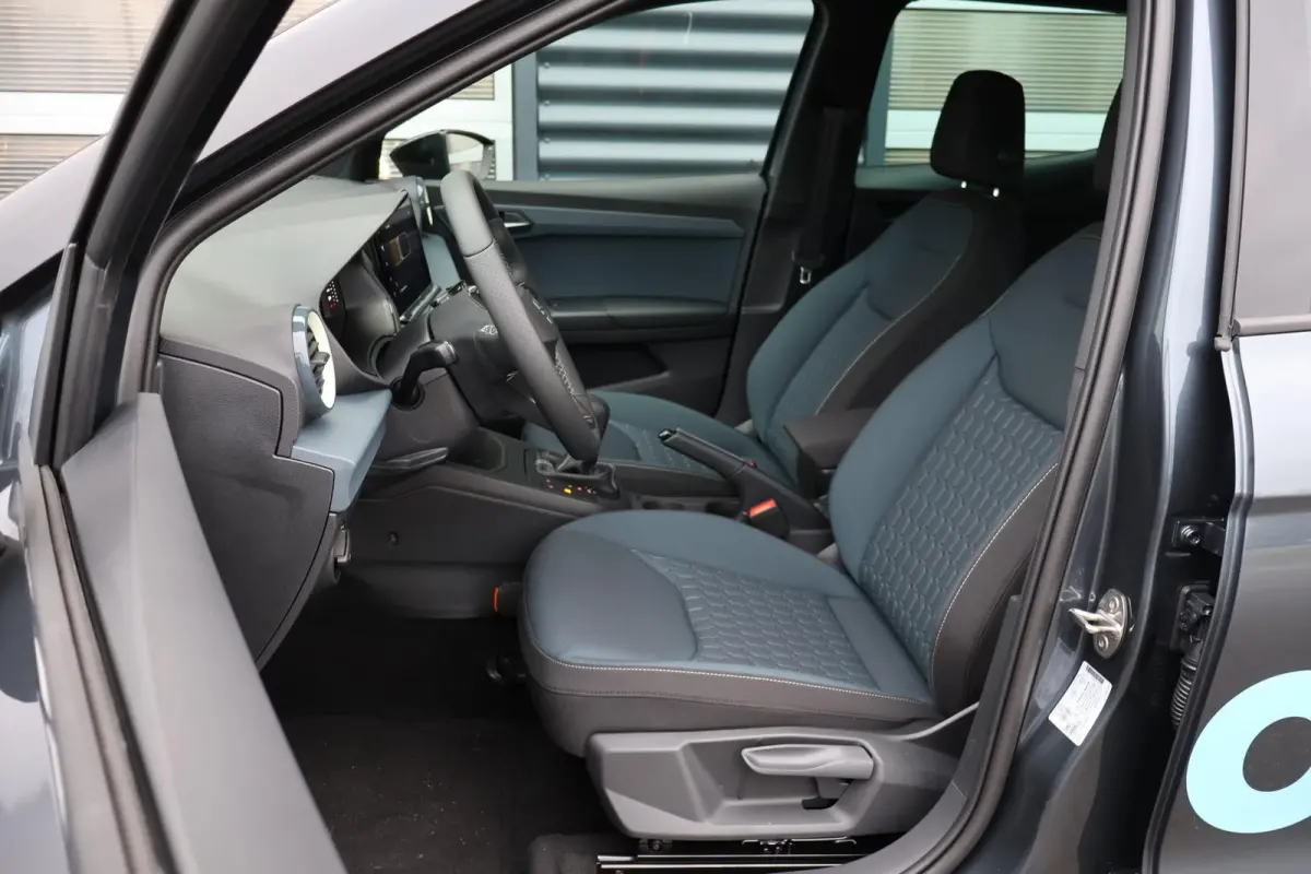 1.0 EcoTSI 115pk DSG Style Business Connect | Navigatie | Apple Carplay/Android Auto