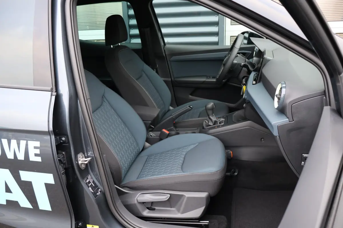 1.0 EcoTSI 115pk DSG Style Business Connect | Navigatie | Apple Carplay/Android Auto