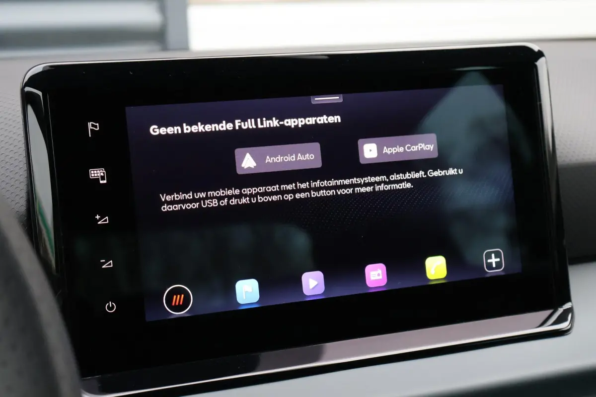 1.0 EcoTSI 115pk DSG Style Business Connect | Navigatie | Apple Carplay/Android Auto