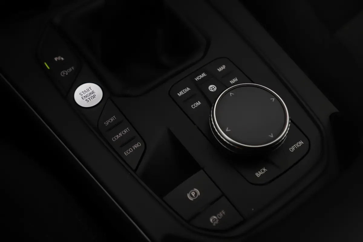 218i Executive Edition Navigatie Carplay Android LED Parkeersensoren