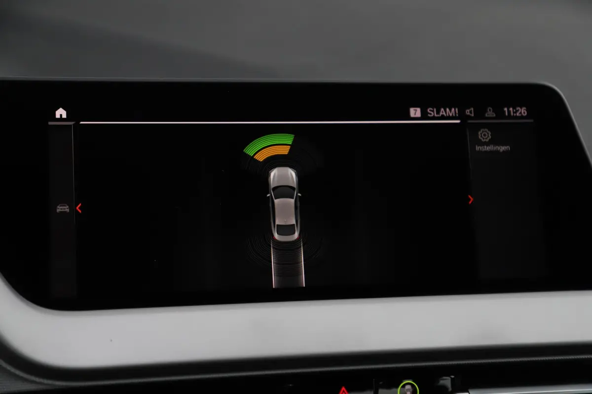 218i Executive Edition Navigatie Carplay Android LED Parkeersensoren