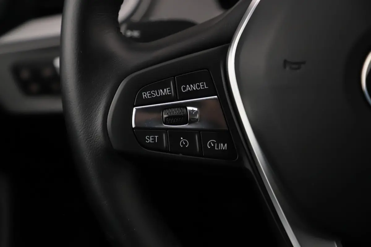 218i Executive Edition Navigatie Carplay Android LED Parkeersensoren
