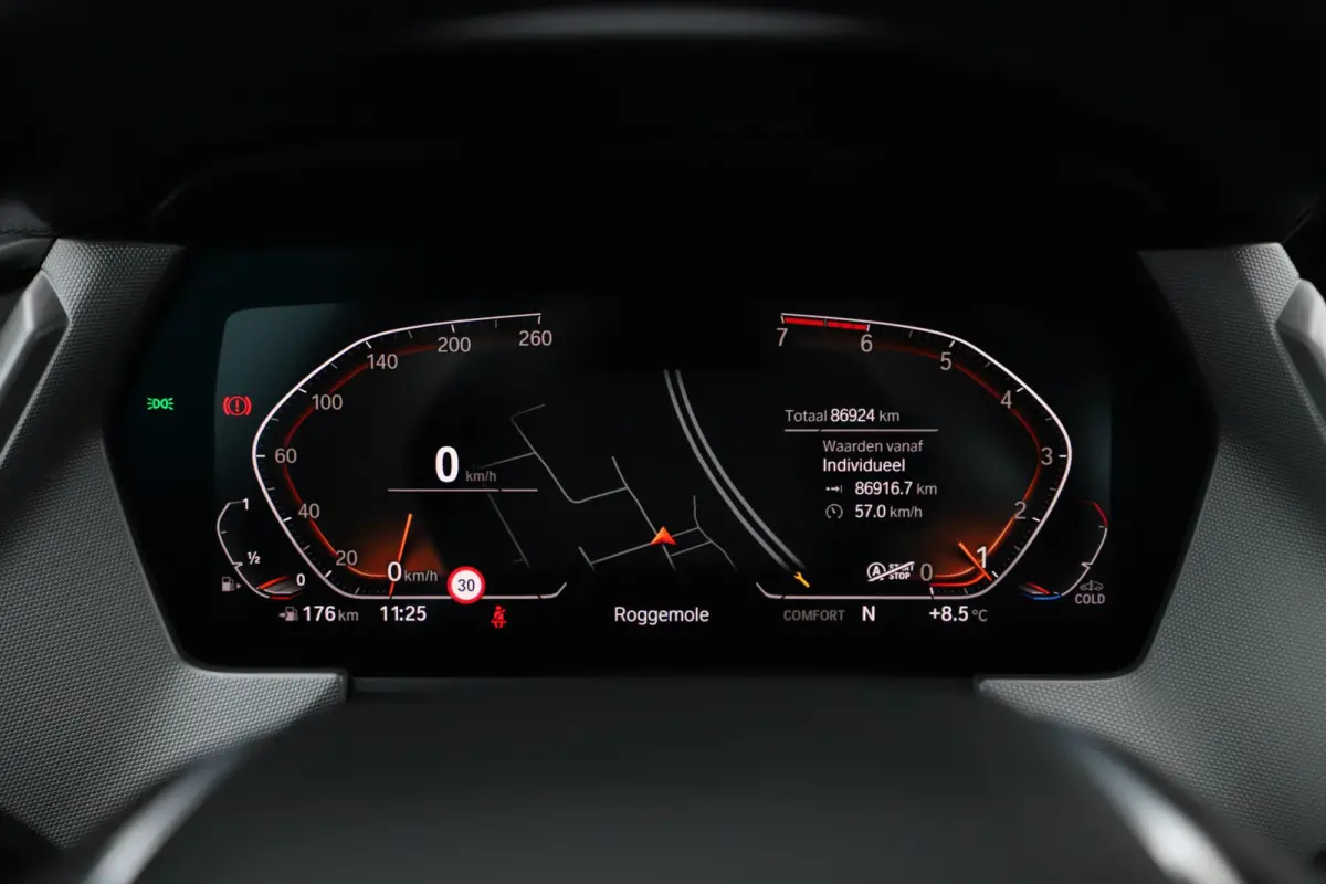218i Executive Edition Navigatie Carplay Android LED Parkeersensoren