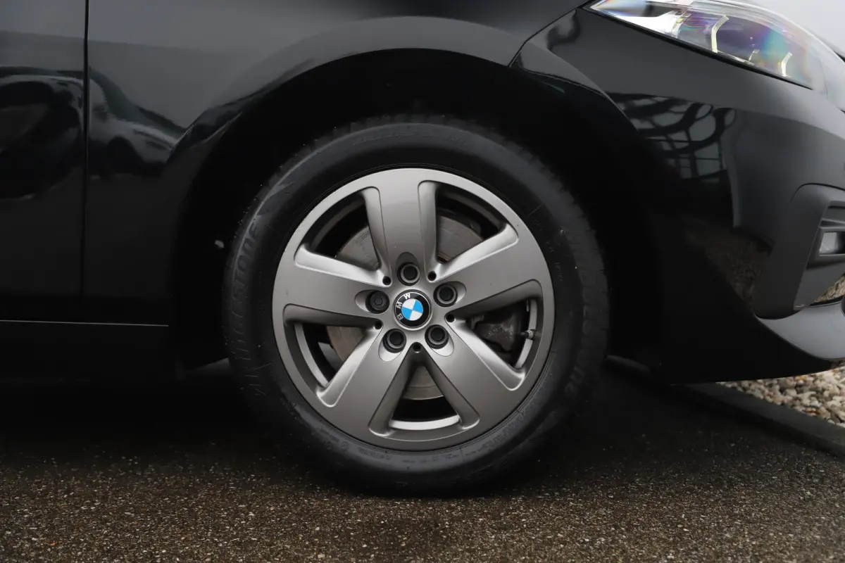 218i Executive Edition Navigatie Carplay Android LED Parkeersensoren