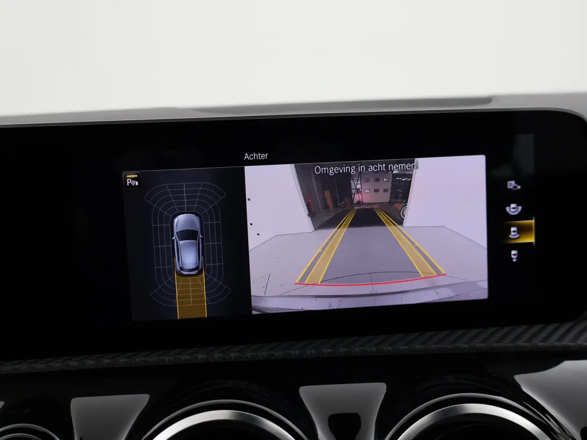 180D AUT. NIEUW MODEL + WIDESCREEN MBUX | CAMERA | 18" AMG | STOELVERW. | LED | DAB