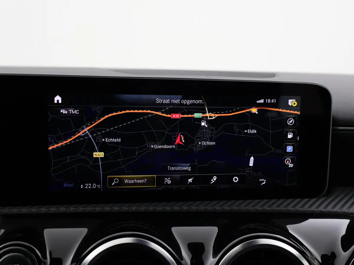 180D AUT. NIEUW MODEL + WIDESCREEN MBUX | CAMERA | 18" AMG | STOELVERW. | LED | DAB