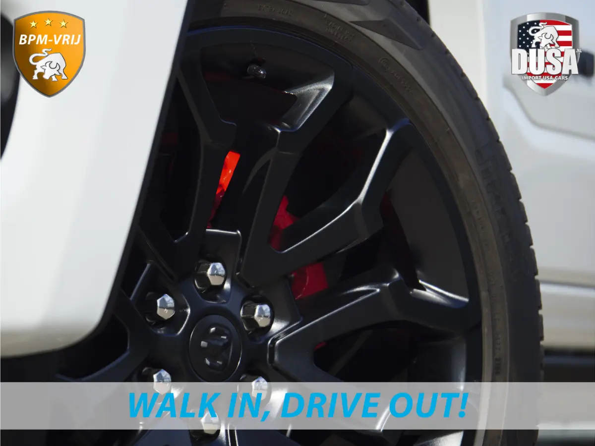 | 1500 | Limited | Night | 3.0L Twin-Turbo I6 | High Output | Passenger Display | 14,4 Touch Screen | Harman Kardon | RAMBOX Getoonde accessoires zijn verkrijgbaar tegen meerprijs