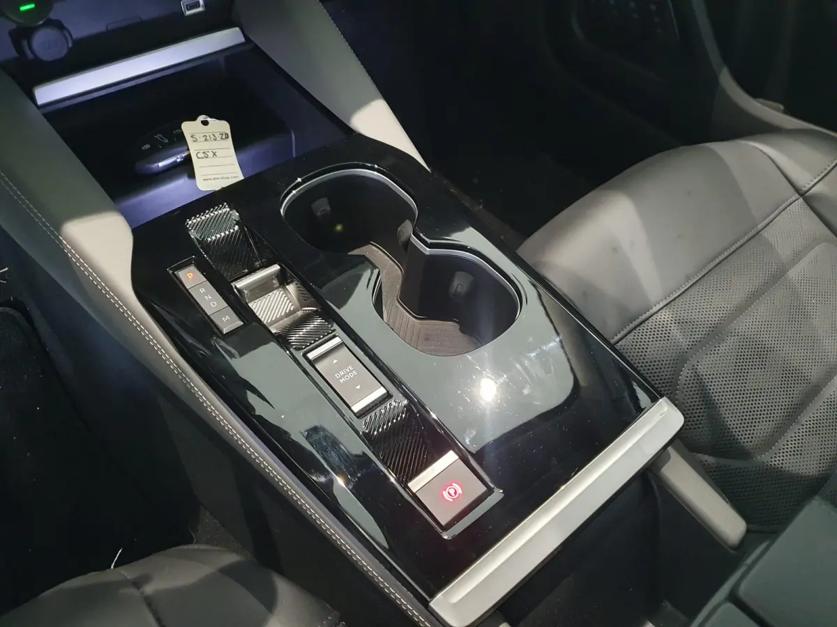 Business Plus Comfort | Automaat | Climate Control | Lederen Stoelen Elek. Verstelbaar + Massage & Verwarming | Voorruit Verwarmd | Full Map Navigatie | Apple Carplay / Android Auto | 360 Ca