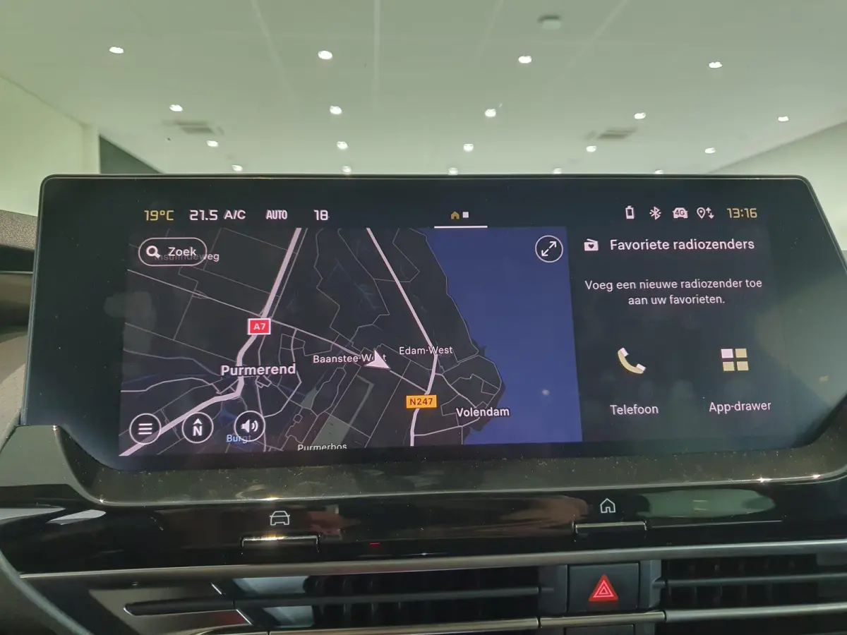 Business Plus Comfort | Automaat | Climate Control | Lederen Stoelen Elek. Verstelbaar + Massage & Verwarming | Voorruit Verwarmd | Full Map Navigatie | Apple Carplay / Android Auto | 360 Ca