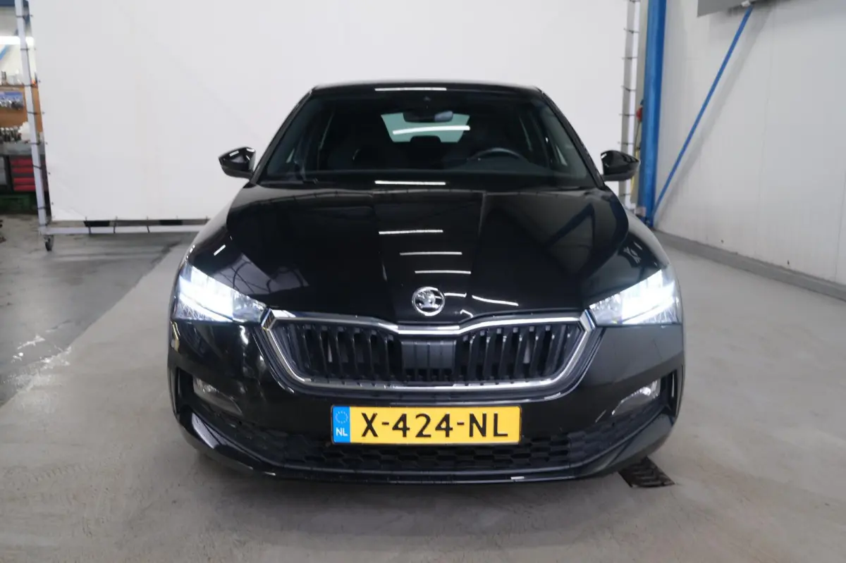 1.0 TSI Sport Business Automaat - N.A.P. Airco, Cruise, Navi, PDC.