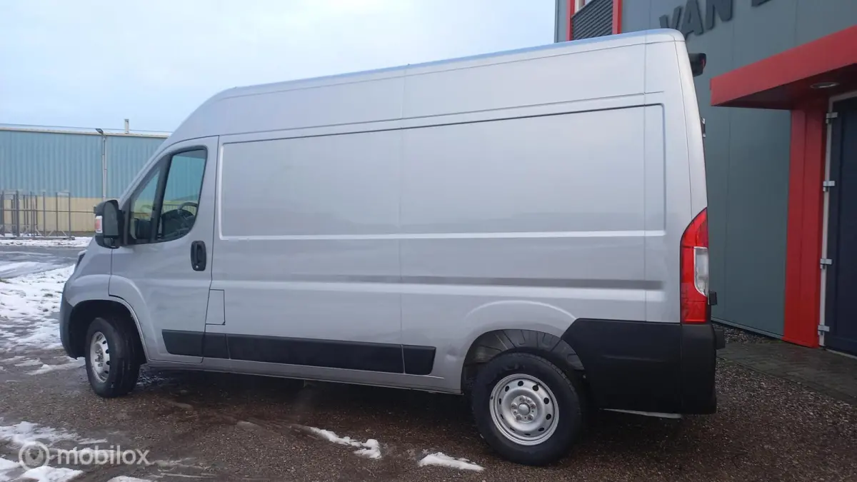 Bestel 330 2.2 BlueHDi 120 L2H2 Asphalt