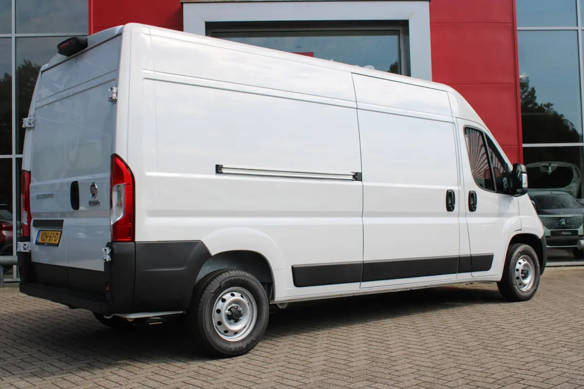 33 2.2 MultiJet 140PK L3H2 | NIEUWE BUS! BPM VRIJ! | ACHTERUITRIJ CAMERA | APPLE CARPLAY/ANDROID AUTO | 3-ZITS | CRUISE CONTROL | CLIMATE CONTROL | DAB+ RADIO | DIGITALE COCKPIT |