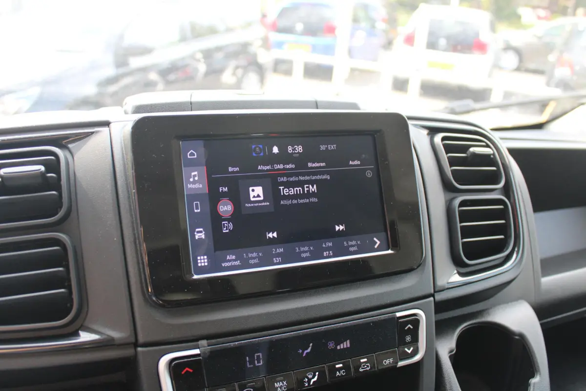 33 2.2 MultiJet 140PK L3H2 | NIEUWE BUS! BPM VRIJ! | ACHTERUITRIJ CAMERA | APPLE CARPLAY/ANDROID AUTO | 3-ZITS | CRUISE CONTROL | CLIMATE CONTROL | DAB+ RADIO | DIGITALE COCKPIT |