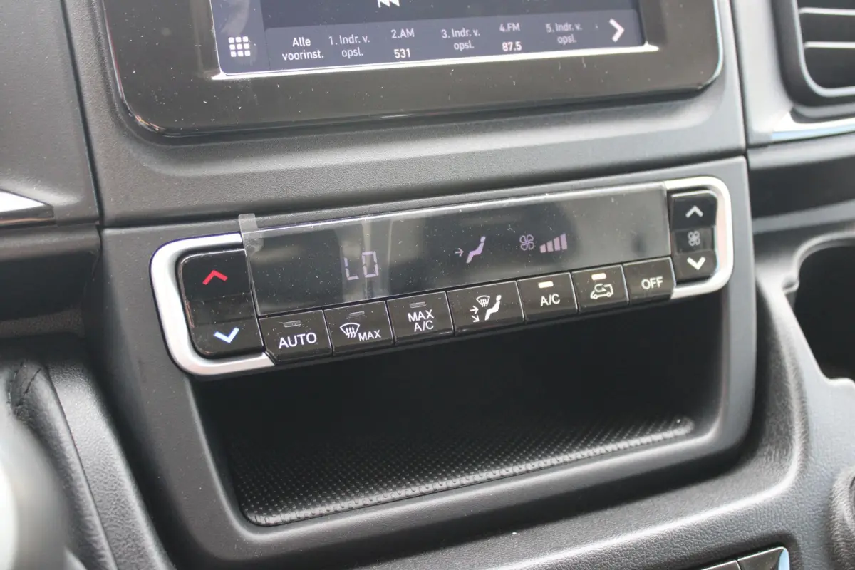 33 2.2 MultiJet 140PK L3H2 | NIEUWE BUS! BPM VRIJ! | ACHTERUITRIJ CAMERA | APPLE CARPLAY/ANDROID AUTO | 3-ZITS | CRUISE CONTROL | CLIMATE CONTROL | DAB+ RADIO | DIGITALE COCKPIT |