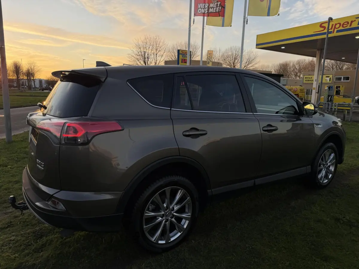 2.5 Hybrid Dynamic Sport - AWD/NAVI/CAM/TREKHAAK