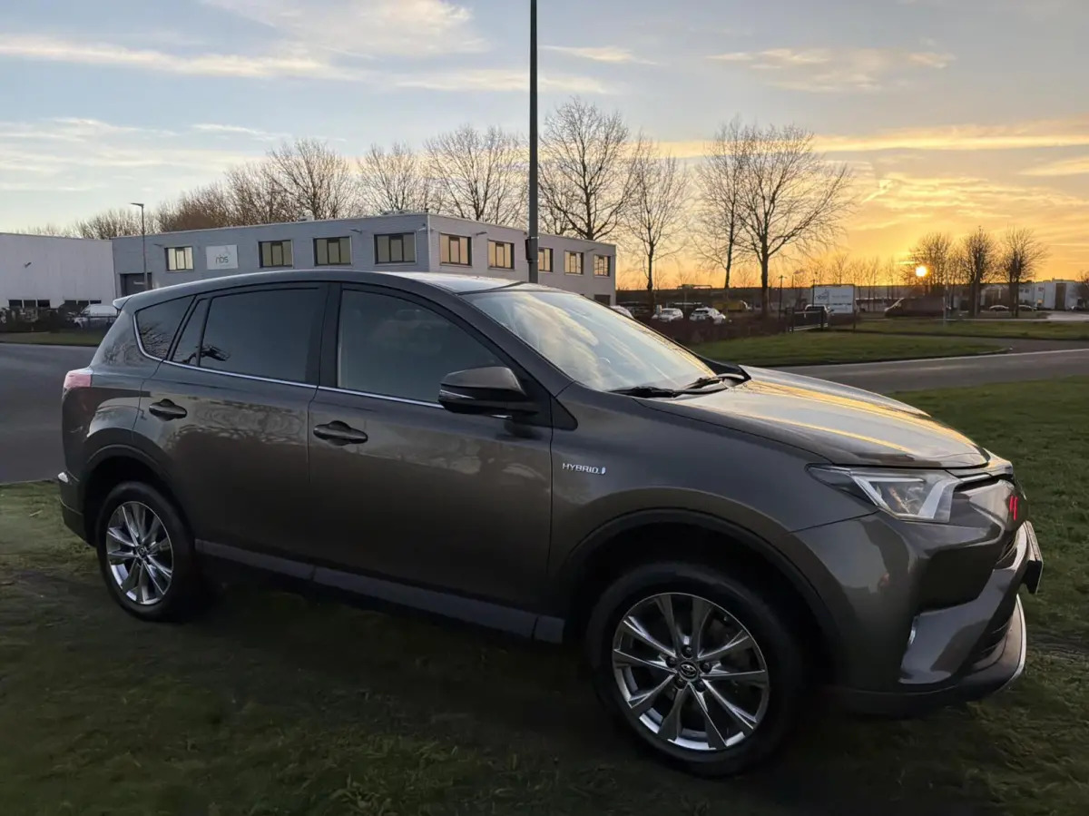 2.5 Hybrid Dynamic Sport - AWD/NAVI/CAM/TREKHAAK