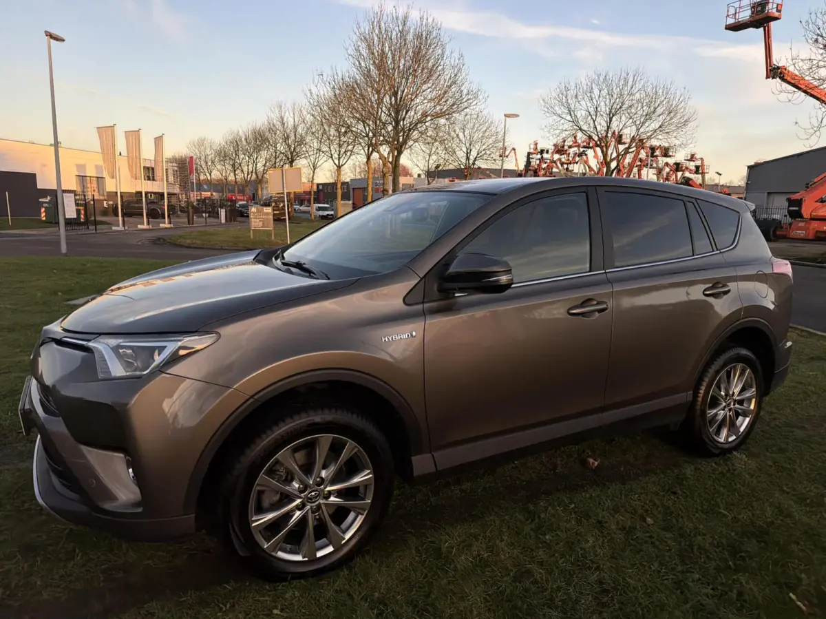 2.5 Hybrid Dynamic Sport - AWD/NAVI/CAM/TREKHAAK