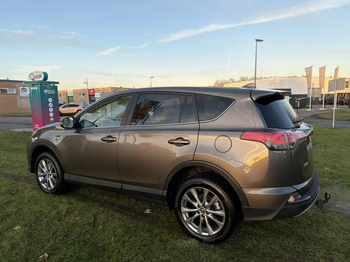 2.5 Hybrid Dynamic Sport - AWD/NAVI/CAM/TREKHAAK