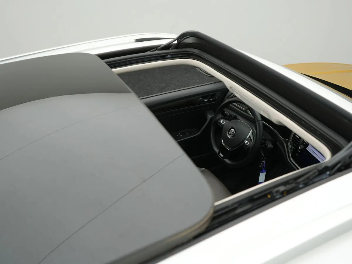 1.5 TSI Sport Business R AUTOMAAT | PANORAMADAK | LEDER | 2X R-LINE | NAVIGATIE | PDC | CLIMA | STOELVERWARMING | LMV | BLEUTOOTH | 12 MAANDEN BOVAG GARANTIE |