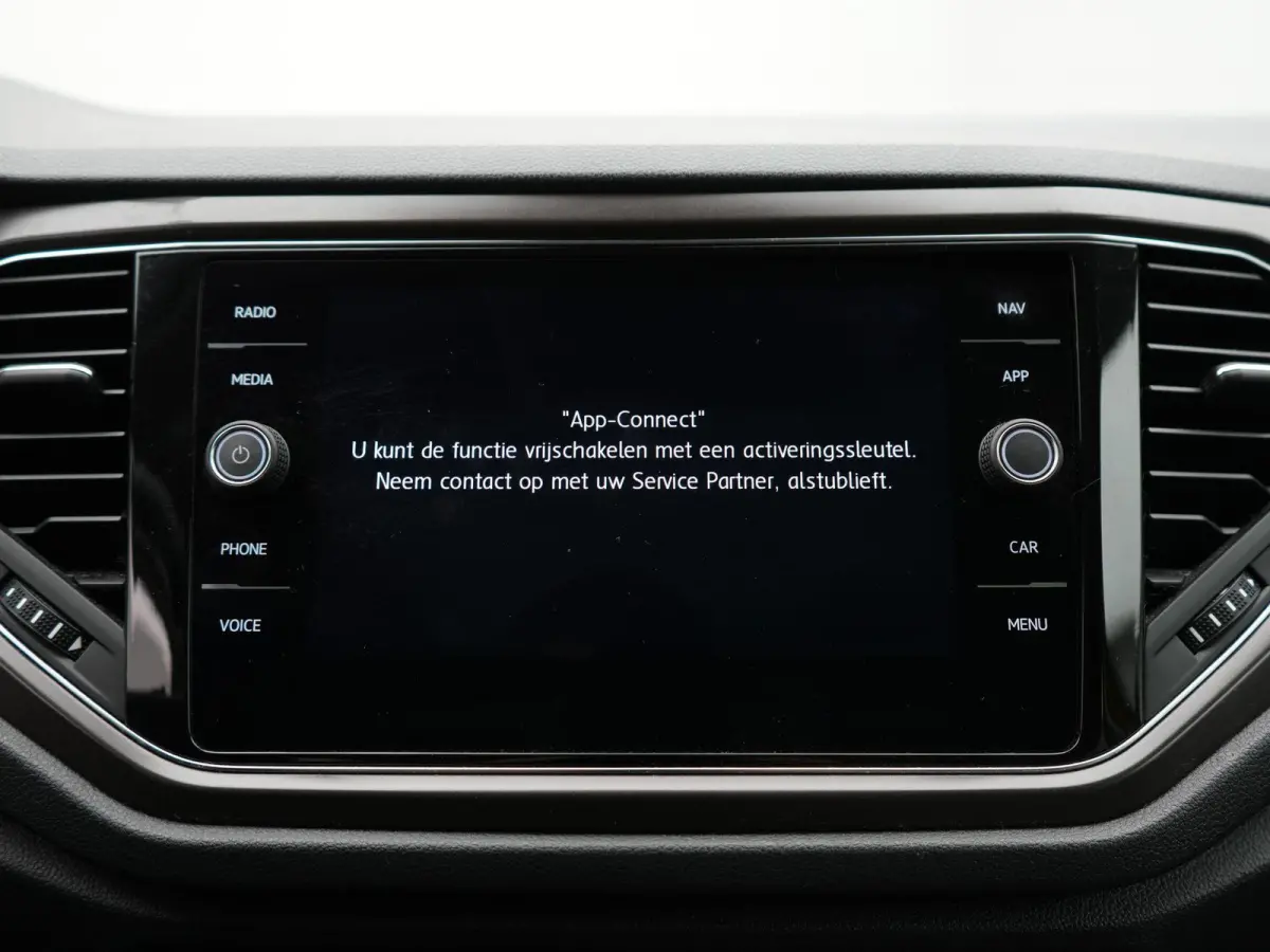 1.5 TSI Sport Business R AUTOMAAT | PANORAMADAK | LEDER | 2X R-LINE | NAVIGATIE | PDC | CLIMA | STOELVERWARMING | LMV | BLEUTOOTH | 12 MAANDEN BOVAG GARANTIE |