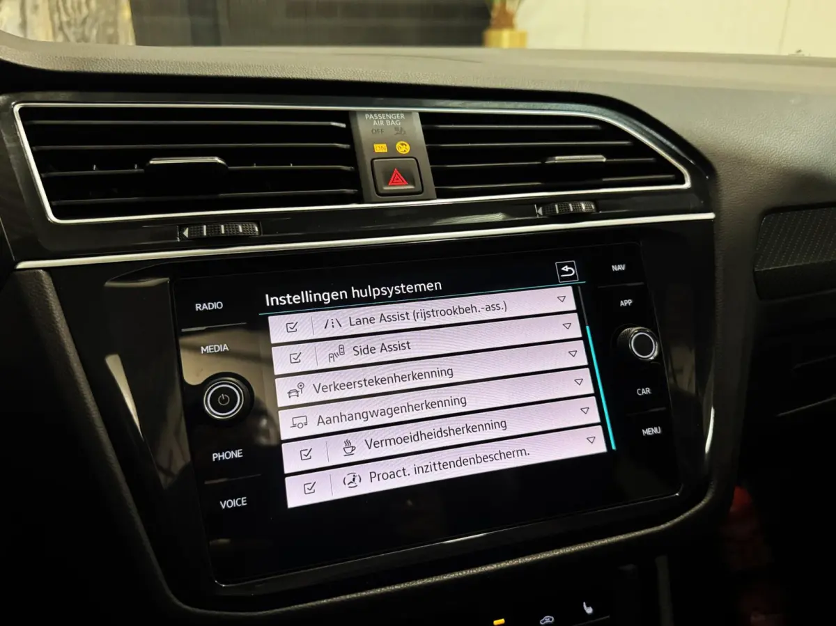 1.5 TSI 3x R-line|PANO|360 CAM|IQ|KEYLESS|SFEER|BOMVOL!