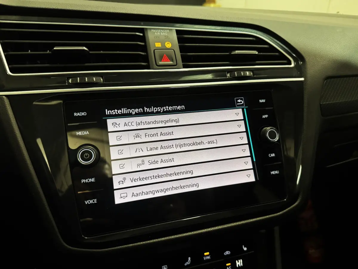 1.5 TSI 3x R-line|PANO|360 CAM|IQ|KEYLESS|SFEER|BOMVOL!
