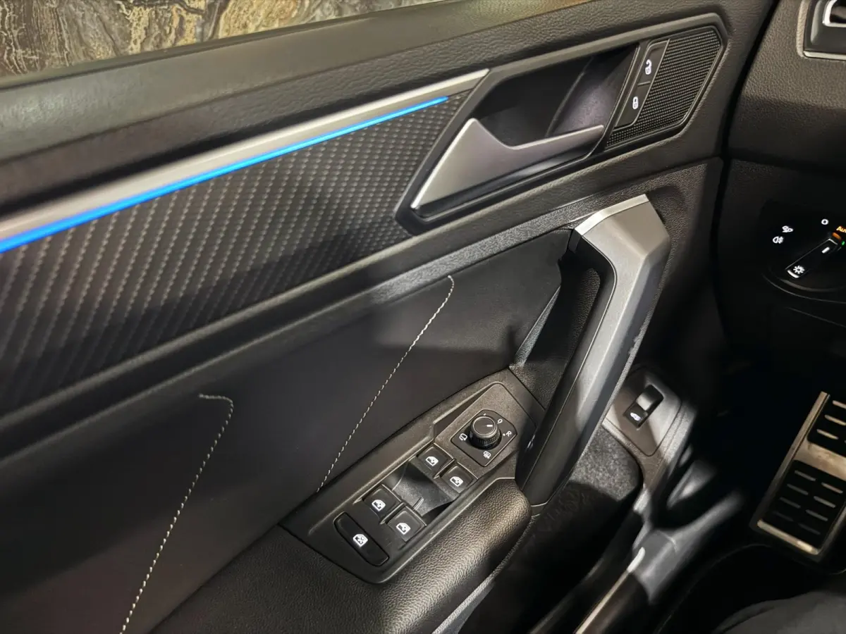 1.5 TSI 3x R-line|PANO|360 CAM|IQ|KEYLESS|SFEER|BOMVOL!