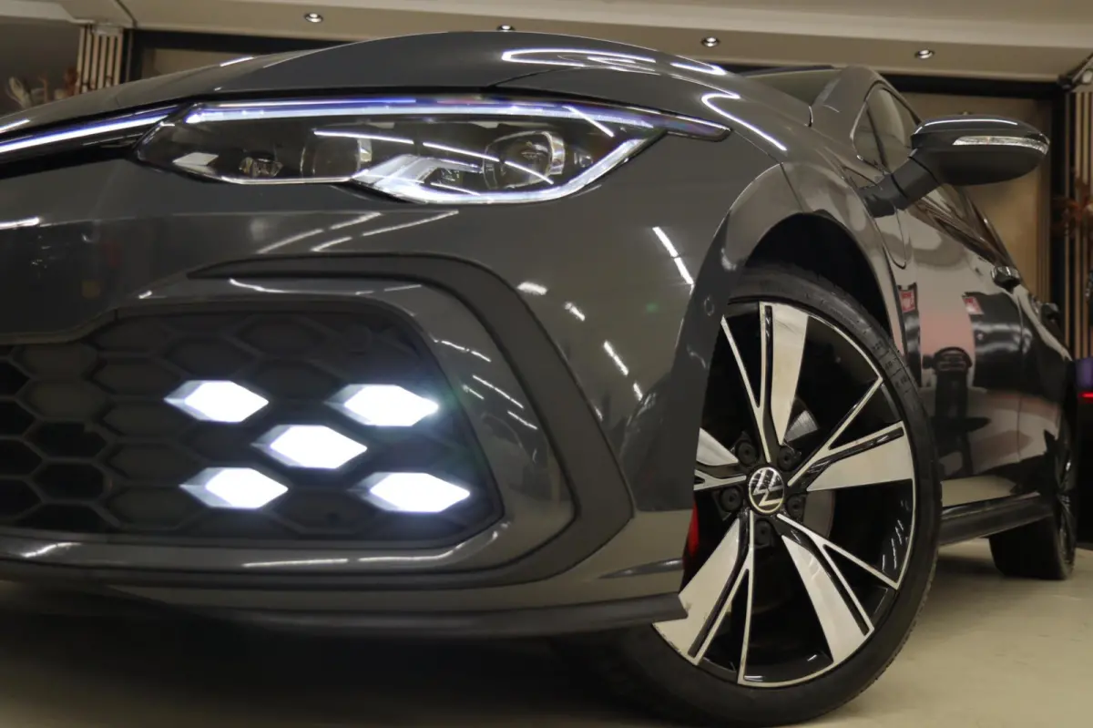 1.4 eHybrid GTE / PANO/HUD/IQLIGHT/MEM/CARPLAY/VOL