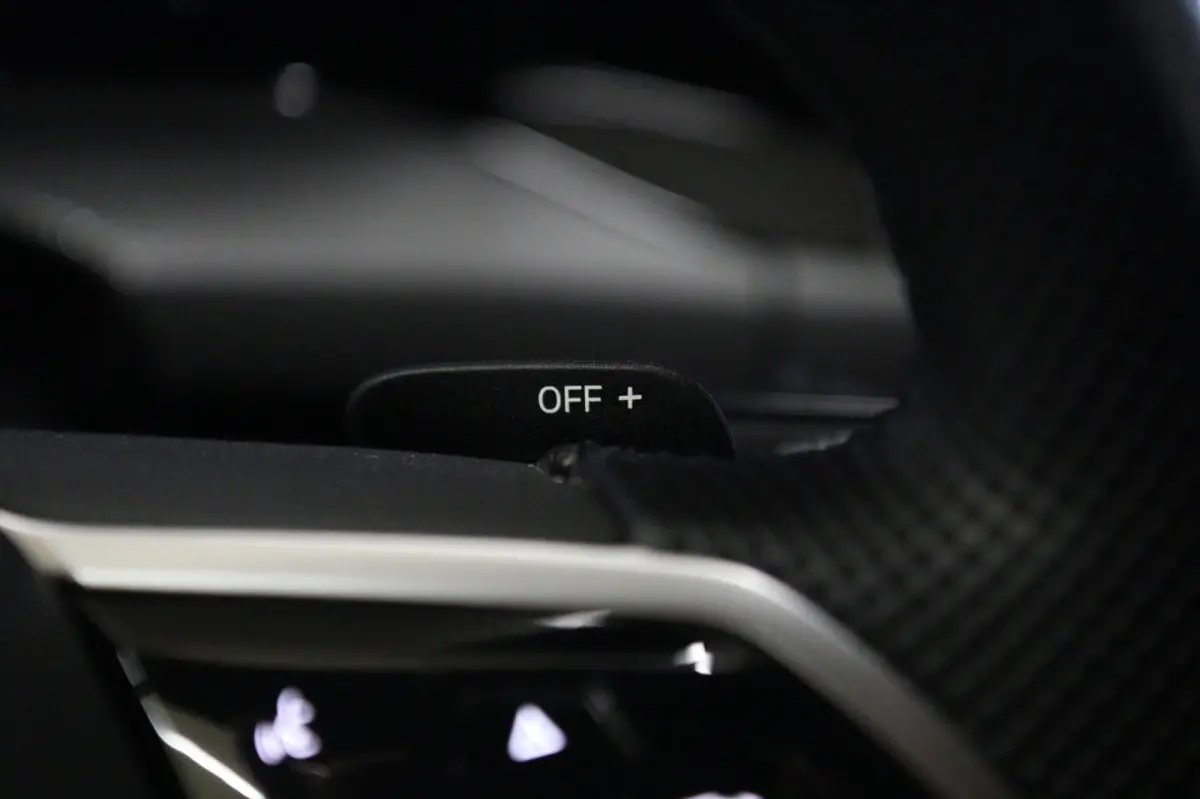 1.4 eHybrid GTE / PANO/HUD/IQLIGHT/MEM/CARPLAY/VOL