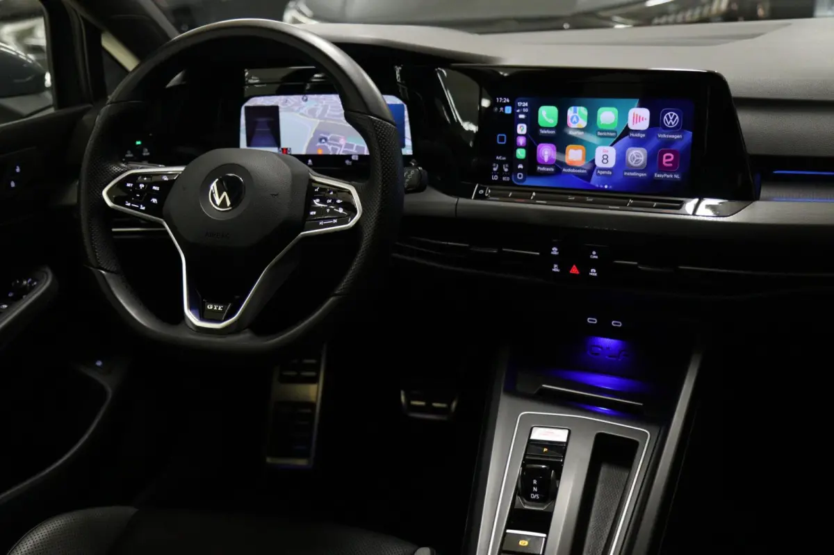 1.4 eHybrid GTE / PANO/HUD/IQLIGHT/MEM/CARPLAY/VOL