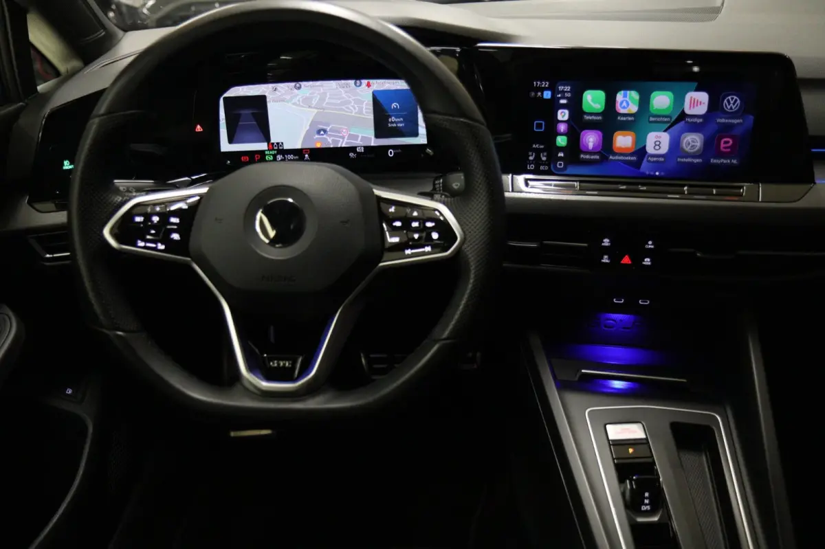 1.4 eHybrid GTE / PANO/HUD/IQLIGHT/MEM/CARPLAY/VOL