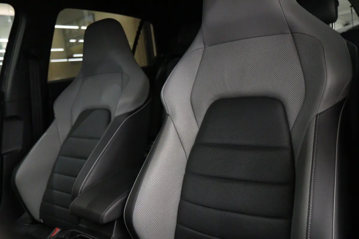 1.4 eHybrid GTE / PANO/HUD/IQLIGHT/MEM/CARPLAY/VOL
