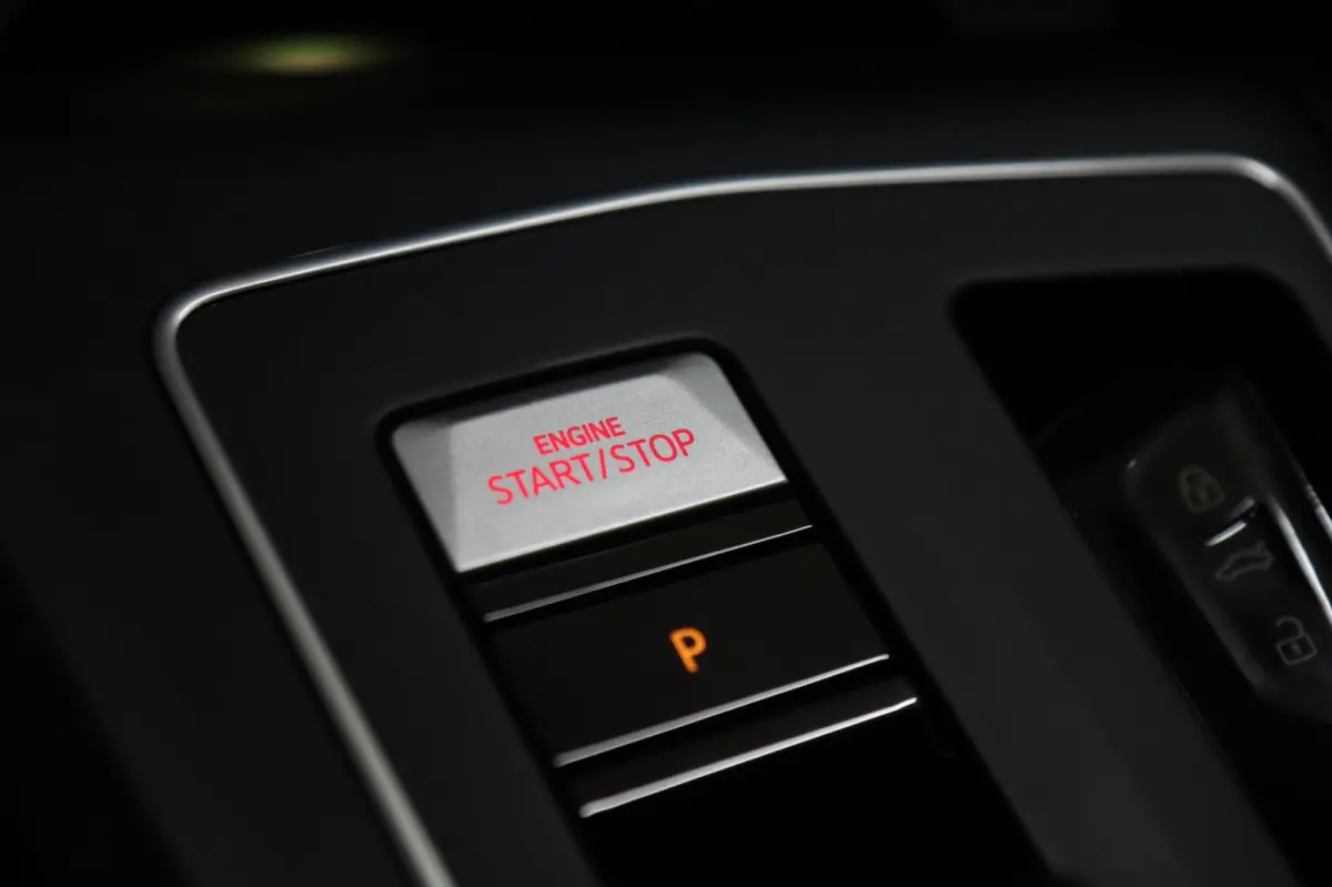 1.4 eHybrid GTE / PANO/HUD/IQLIGHT/MEM/CARPLAY/VOL