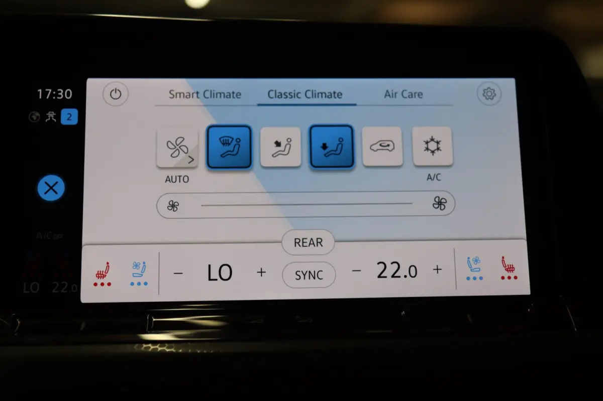 1.4 eHybrid GTE / PANO/HUD/IQLIGHT/MEM/CARPLAY/VOL