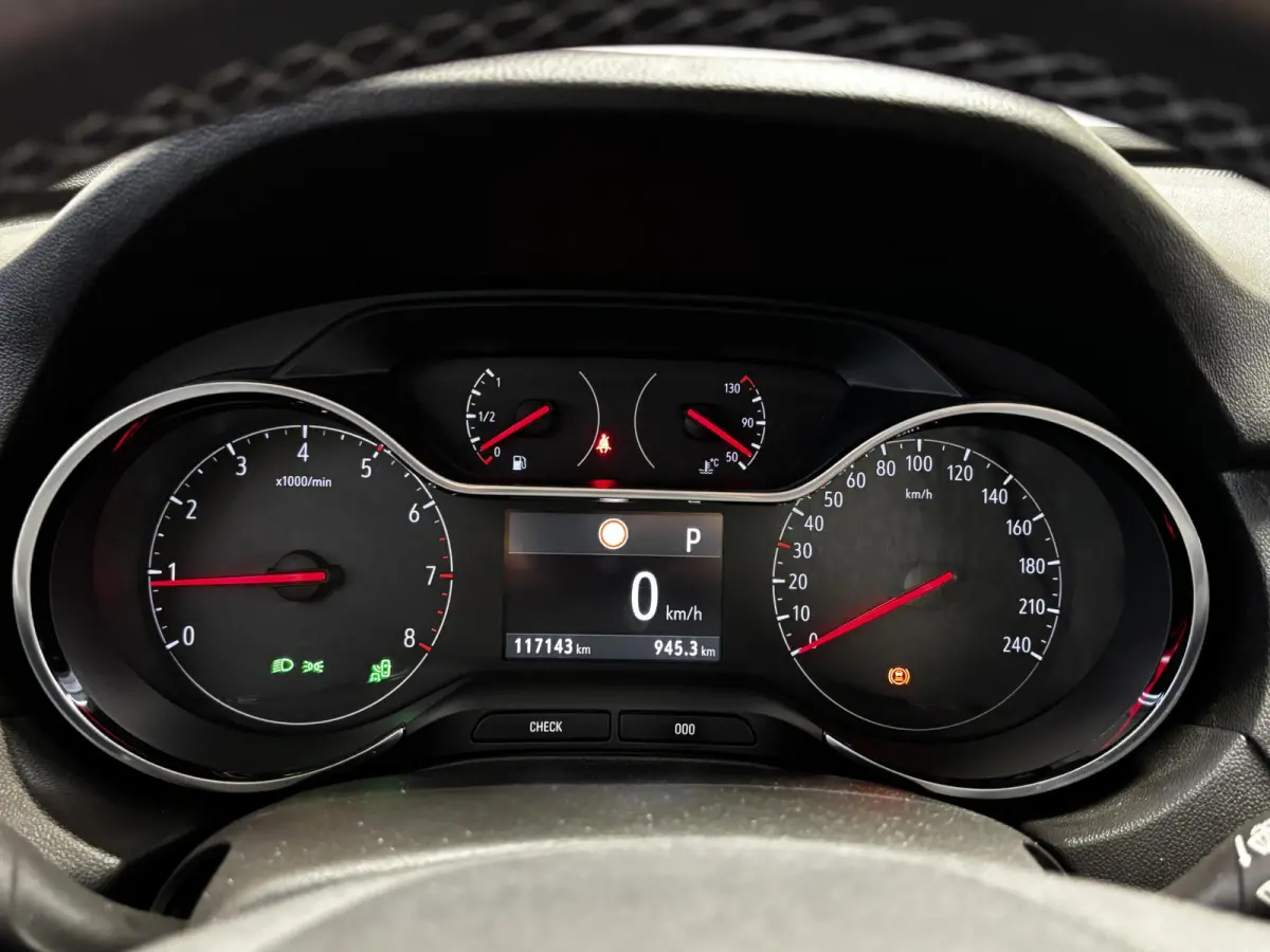 1.2 Turbo Business Elegance | Trekhaak | Navigatie | 360 Camera | 4 Seizoenen Banden | Apple CarPlay / Android auto |