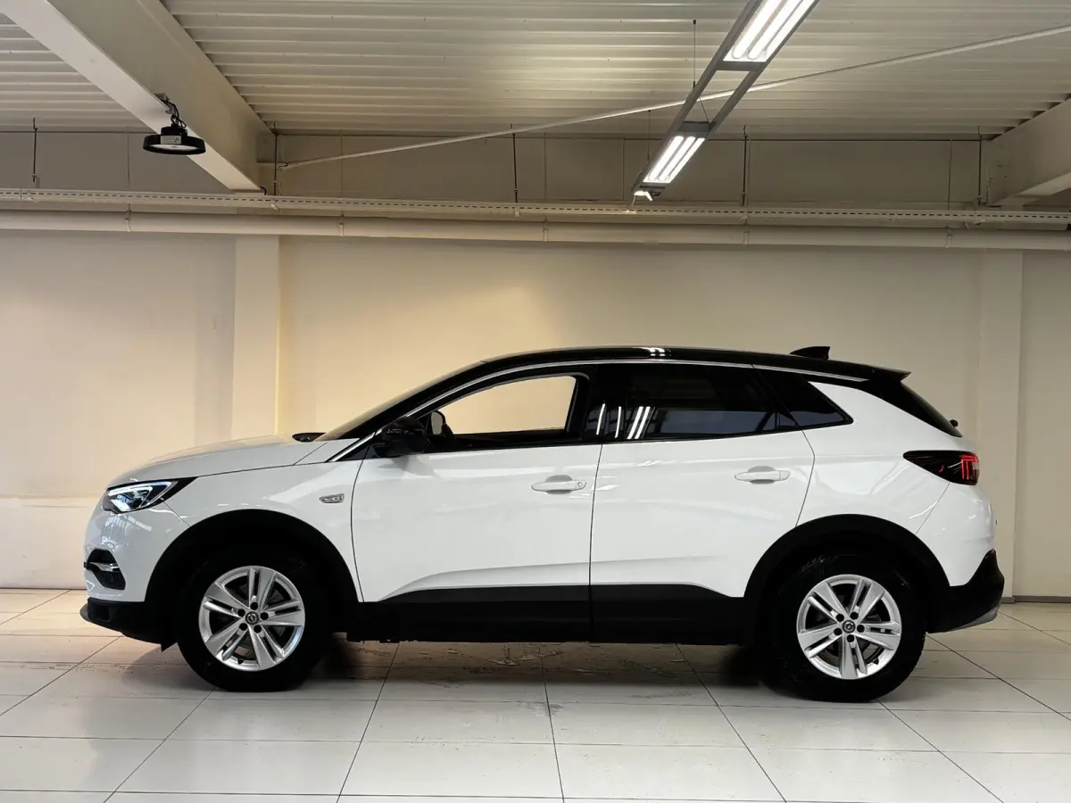 1.2 Turbo Business Elegance | Trekhaak | Navigatie | 360 Camera | 4 Seizoenen Banden | Apple CarPlay / Android auto |