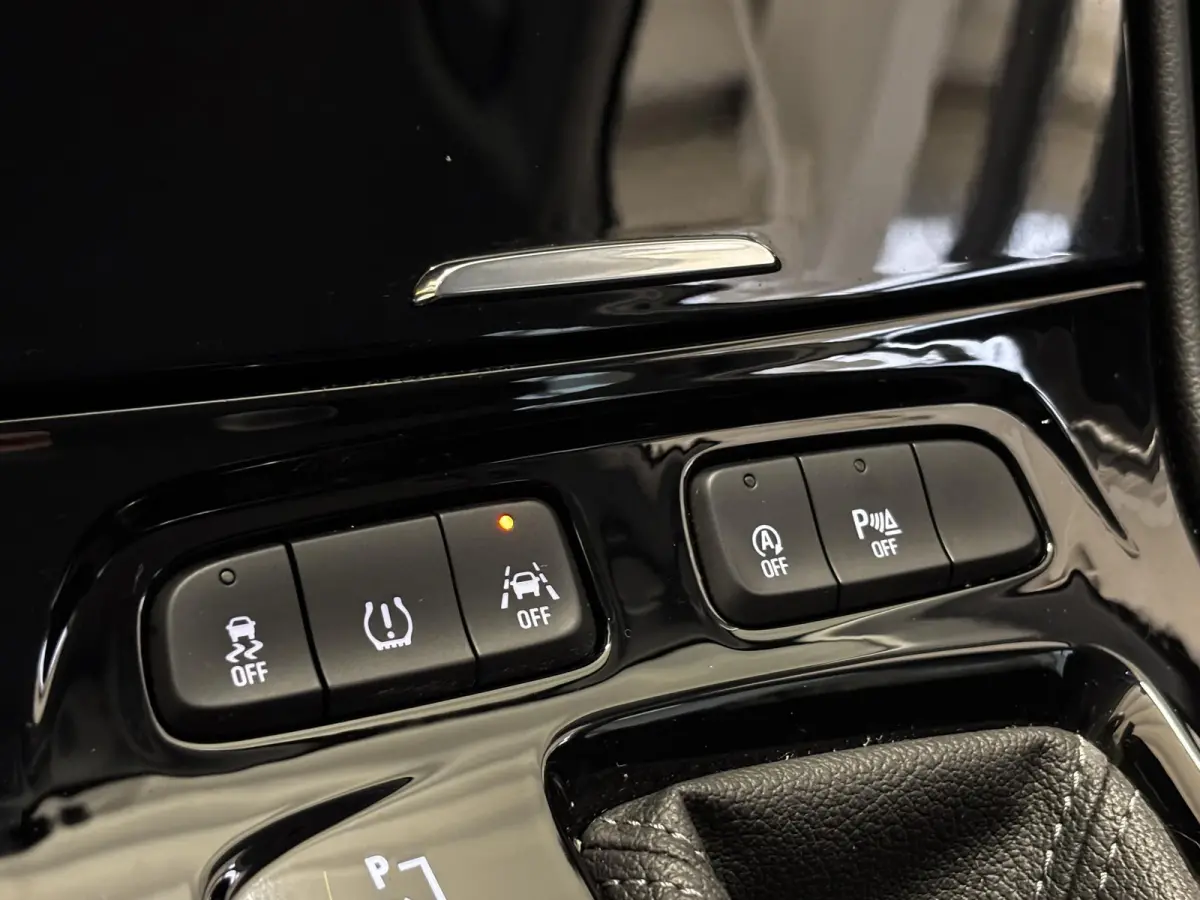 1.2 Turbo Business Elegance | Trekhaak | Navigatie | 360 Camera | 4 Seizoenen Banden | Apple CarPlay / Android auto |